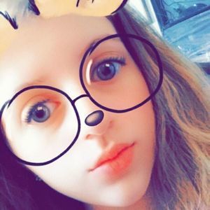 Meet your Posher, Lily